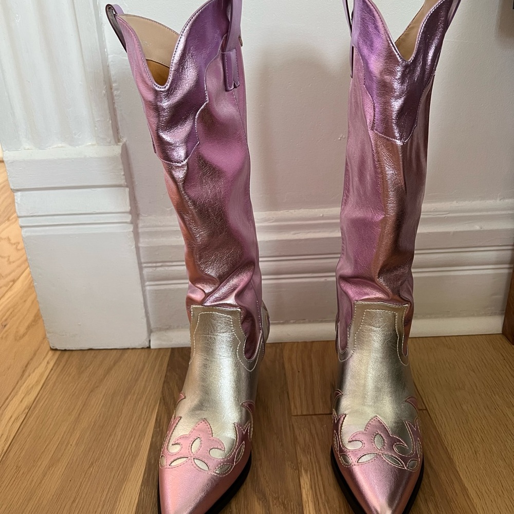 Azalea Wang - new Hendrix pink multi western boots
